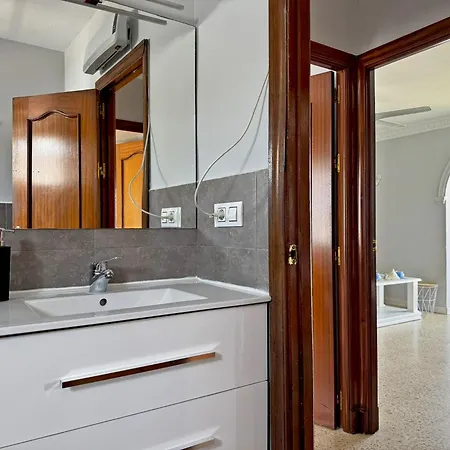 Apartment El Faro - Ole Solutions *
